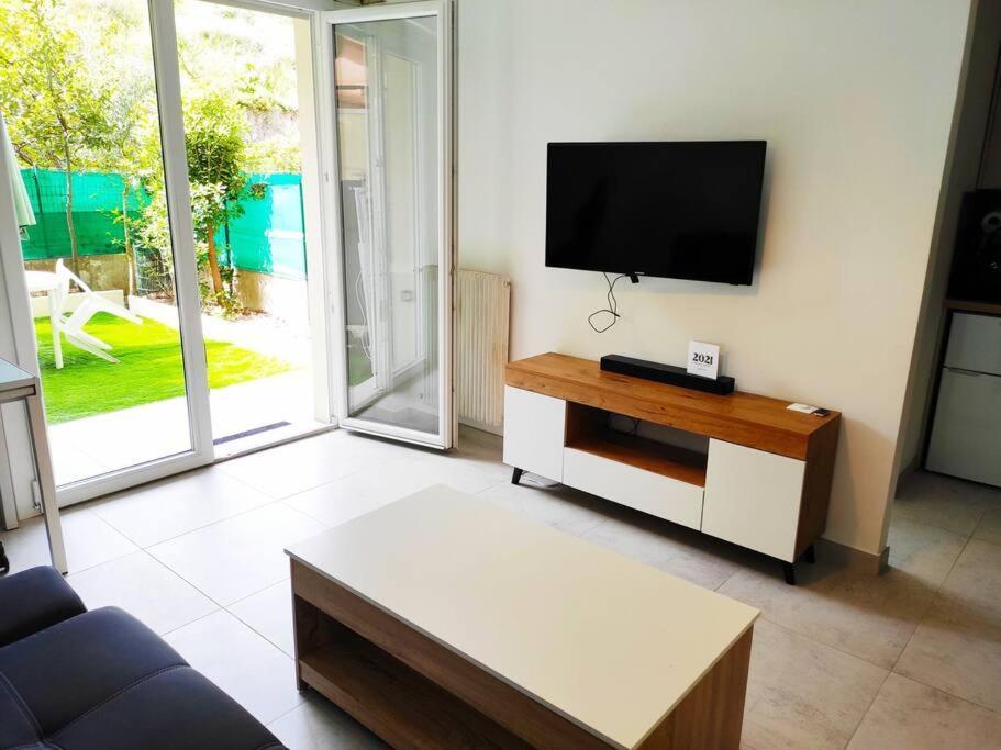 Menton, Appartement/Jardin, Proche Mer Et Centre Exterior photo